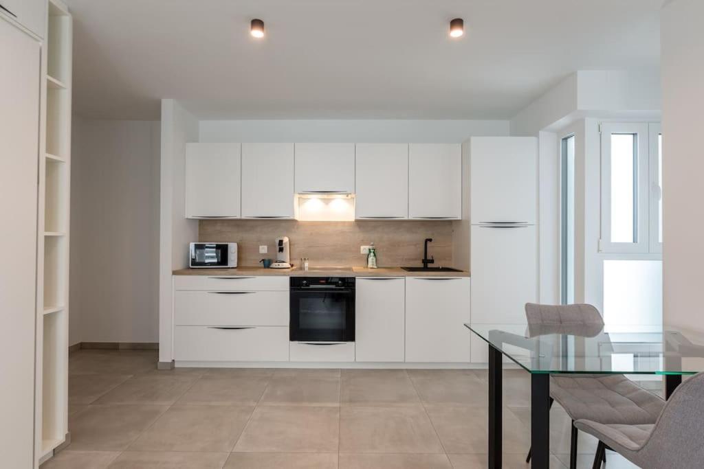 Superbe Appartement Avec Parking مالميدي المظهر الخارجي الصورة